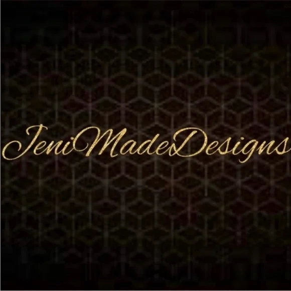 GXVE Original Me High Performance Matte Lipstick In Original Recipe New In Box - Picture 16 of 16